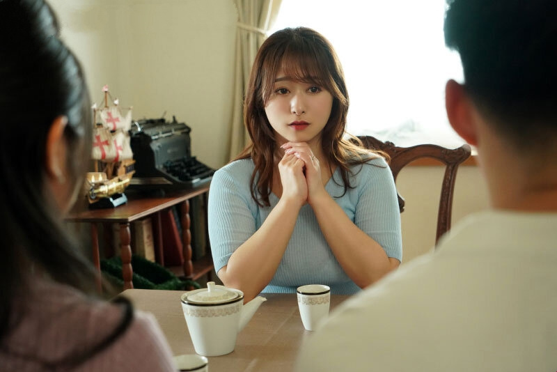 JUQ-097 The wife is pregnant with the son-in-law and secretly has incest with his mother-in-law
