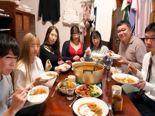 Daily life in a small house with beautiful girls