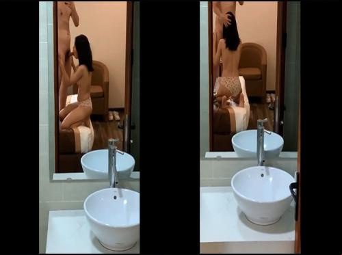 Nena adolescente lujuriosa le encanta chupar